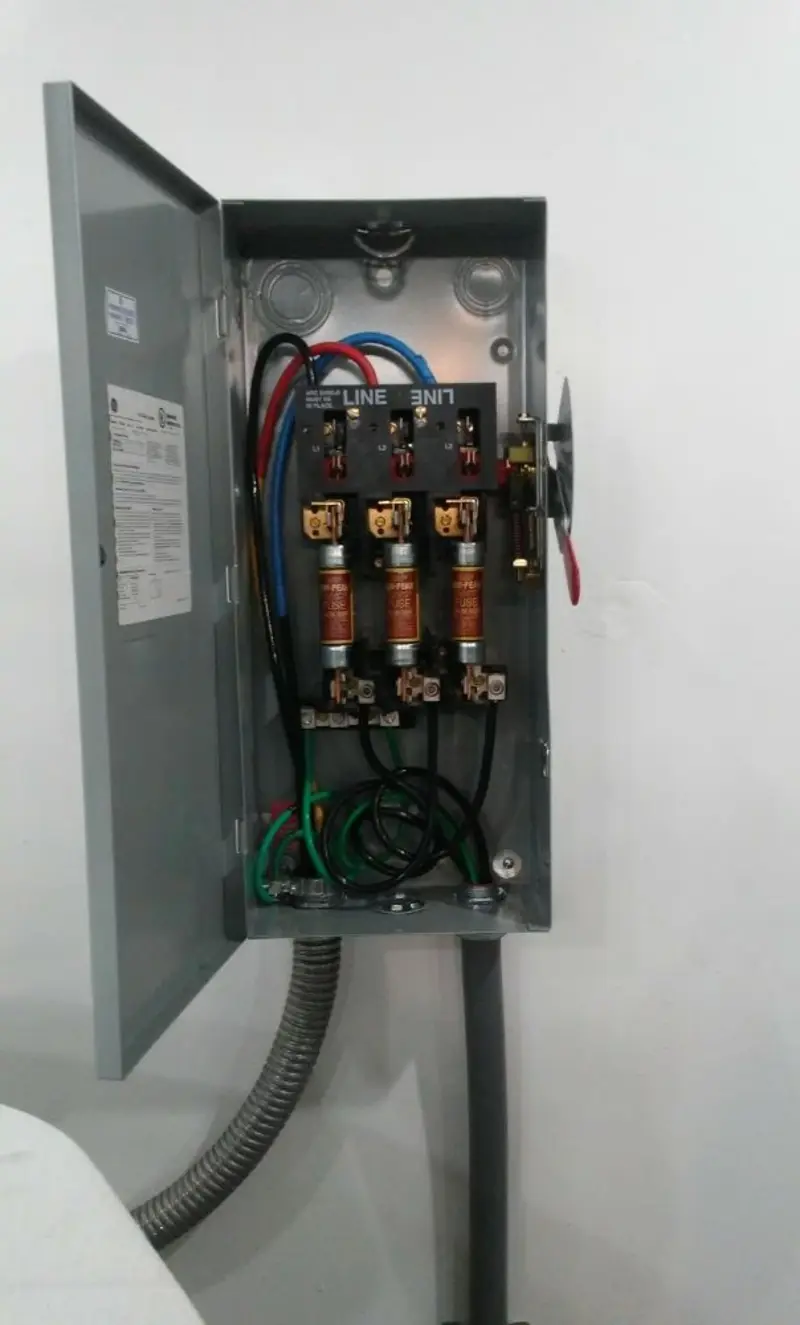 Three-phase disconnect switch installed for Smoke Detector Installation in Hendersonville